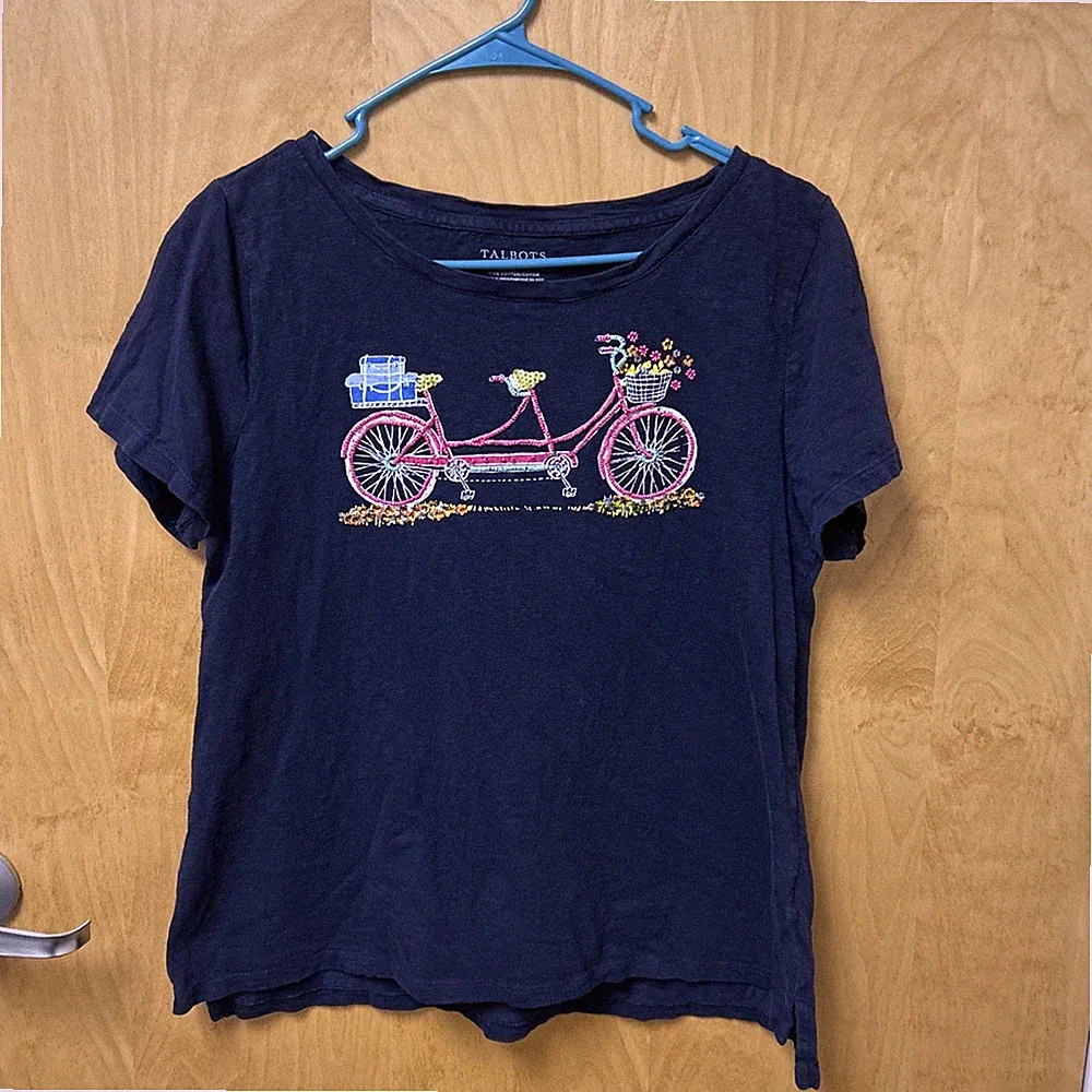 Talbots Women’s Size Large Blue T-Shirt Beaded Double Seat Tandem Bicycle Cotton